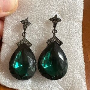 Stunning green gemstone Gerard Yosca hanging earrings with rhinestones